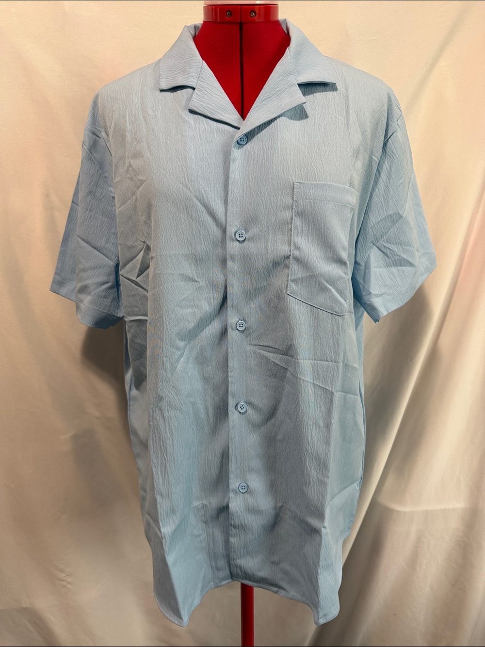 Casual Light Blue Short-Sleeve Button-Down Shirt